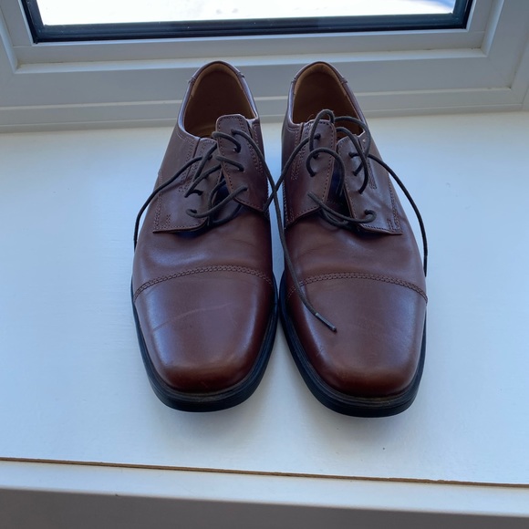 Mens Clark dress shoes - Picture 3 of 6